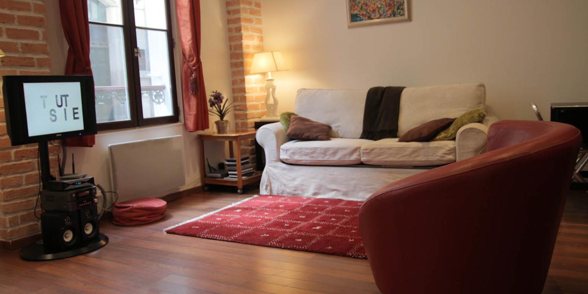 Apartments in Paris Montmartre | furnished studio apartment to rent for  short term holidays